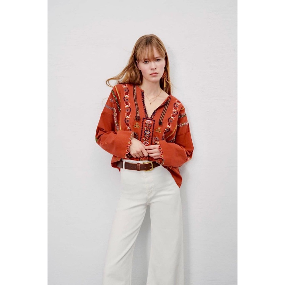 🌈 Lovely embroidered flower FP top - Picture 6 of 6